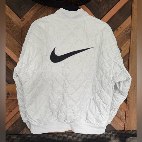 Nike Sportswear Women's Reversible Varsity Bomber Jacket size Large - Picture 8 of 16